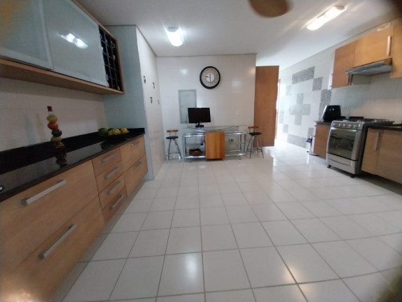 Imagem Imóvel com 3 Quartos à Venda, 185 m² em Ponta Negra - Manaus
