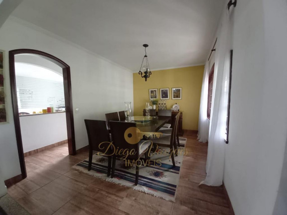 Imagem Casa com 3 Quartos à Venda, 600 m² em Várzea - Teresópolis Imagem Casa com 3 Quartos à Venda, 600 m² em Várzea - Teresópolis