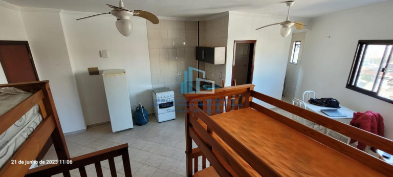 Imagem Kitnet à Venda, 35 m² em Tupi - Praia Grande Imagem Kitnet à Venda, 35 m² em Tupi - Praia Grande