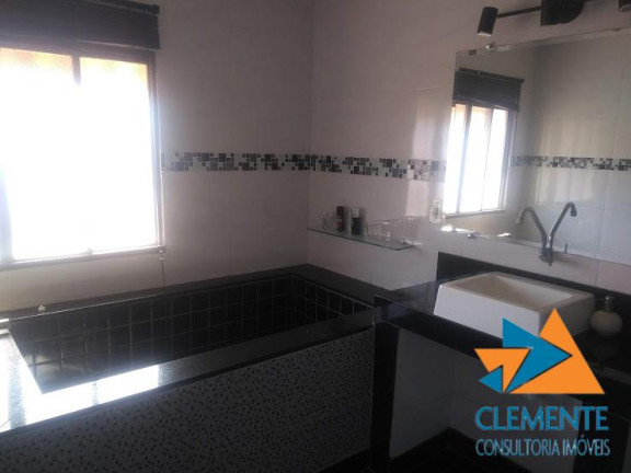 Imagem Casa com 6 Quartos à Venda, 250 m² em Santa Efigenia - Belo Horizonte Imagem Casa com 6 Quartos à Venda, 250 m² em Santa Efigenia - Belo Horizonte