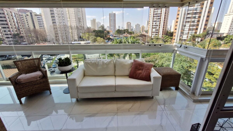 Imagem Apartamento com 3 Quartos à Venda, 240 m² em Cidade Monções - São Paulo Imagem Apartamento com 3 Quartos à Venda, 240 m² em Cidade Monções - São Paulo
