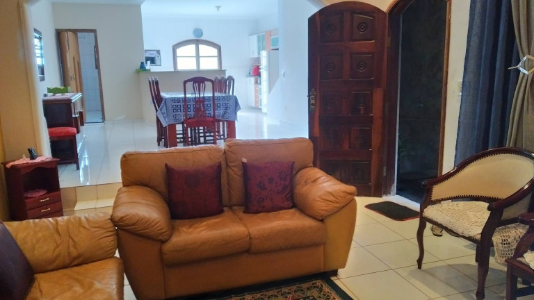 Imagem Casa com 5 Quartos à Venda, em Eldorado - Diadema Imagem Casa com 5 Quartos à Venda, em Eldorado - Diadema