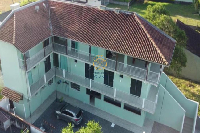 Casa com 8 Quartos à Venda, 360 m² em Balneário Brasília - Itapoá