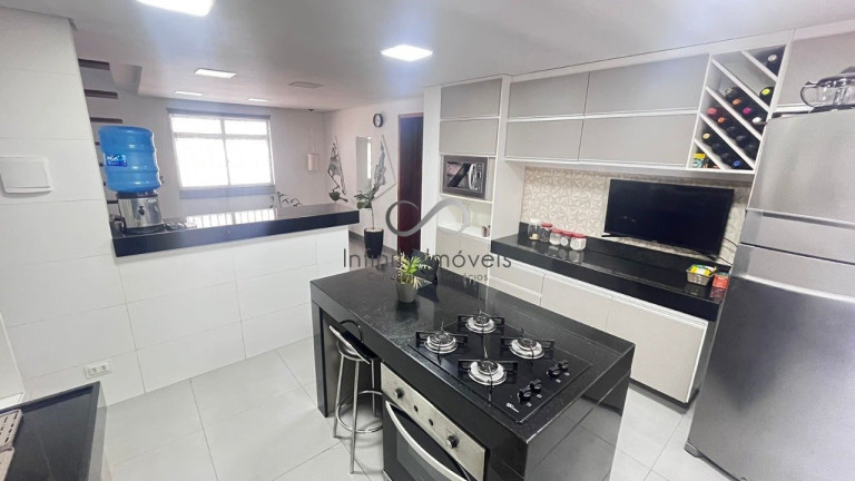 Imagem Casa com 3 Quartos à Venda, 552 m² em Célvia - Vespasiano