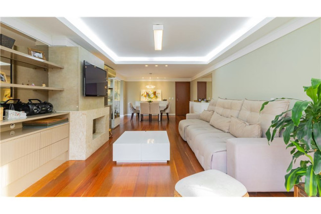 Imagem Imóvel com 4 Quartos à Venda, em Menino Deus - Porto Alegre Imagem Imóvel com 4 Quartos à Venda, em Menino Deus - Porto Alegre