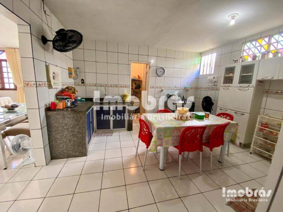 Imagem Casa com 3 Quartos à Venda, 230 m² em Cidade Dos Funcionários - Fortaleza Imagem Casa com 3 Quartos à Venda, 230 m² em Cidade Dos Funcionários - Fortaleza