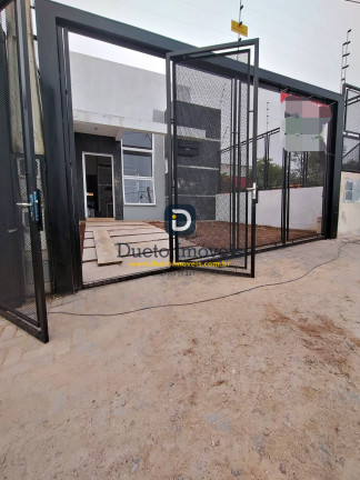 Casa com 2 Quartos à Venda,  em Tomazetti - Santa Maria