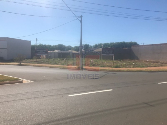 Imagem Imóvel com 2 Quartos à Venda, 400 m² em Centro - Miguelópolis Imagem Imóvel com 2 Quartos à Venda, 400 m² em Centro - Miguelópolis