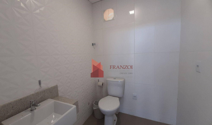Imagem Loja para Alugar, 200 m² em Centro - Itajaí Imagem Loja para Alugar, 200 m² em Centro - Itajaí