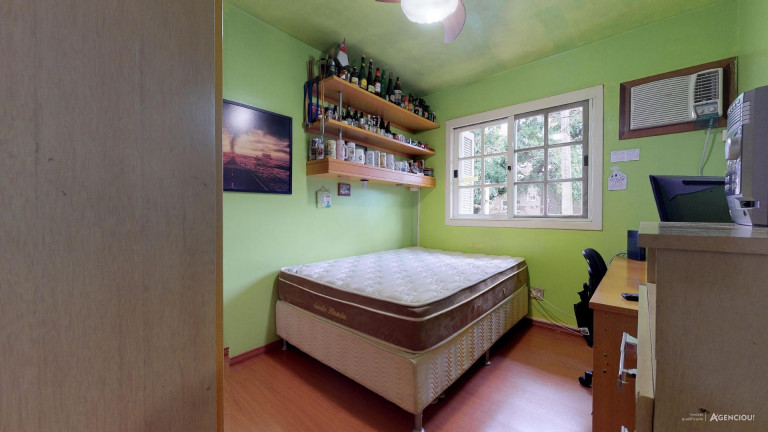 Imagem Sobrado com 3 Quartos à Venda, 221 m² em Tristeza - Porto Alegre Imagem Sobrado com 3 Quartos à Venda, 221 m² em Tristeza - Porto Alegre