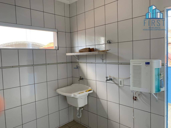 Imagem Casa com 2 Quartos à Venda, 290 m² em Santo Antônio - Louveira