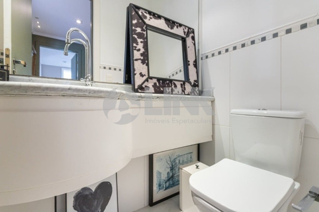 Imagem Apartamento com 3 Quartos à Venda, 142 m² em Petrópolis - Porto Alegre Imagem Apartamento com 3 Quartos à Venda, 142 m² em Petrópolis - Porto Alegre