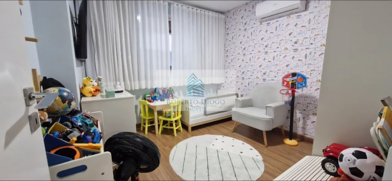 Imagem Imóvel com 4 Quartos à Venda, 189 m² em Icaraí - Niterói Imagem Imóvel com 4 Quartos à Venda, 189 m² em Icaraí - Niterói