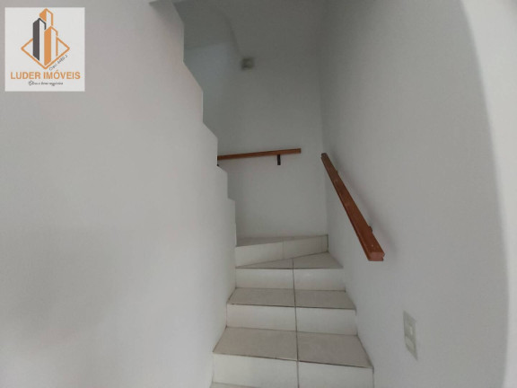 Imagem Sobrado com 3 Quartos à Venda, 123 m² em Novo Mundo - Curitiba