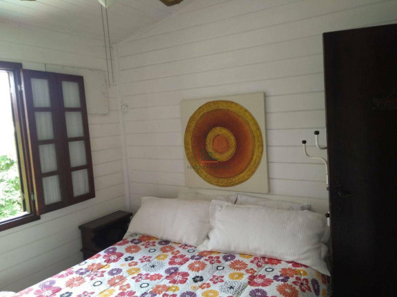 Imagem Casa com 4 Quartos à Venda, 500 m² em Camboinhas - Niterói Imagem Casa com 4 Quartos à Venda, 500 m² em Camboinhas - Niterói