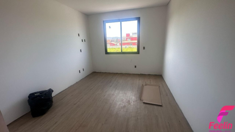 Imagem Casa com 3 Quartos à Venda, 180 m² em Campeche - Florianópolis Imagem Casa com 3 Quartos à Venda, 180 m² em Campeche - Florianópolis
