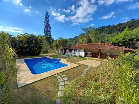 Imagem Casa com 6 Quartos à Venda, 3.250 m² em Golfe - Teresópolis Imagem Casa com 6 Quartos à Venda, 3.250 m² em Golfe - Teresópolis