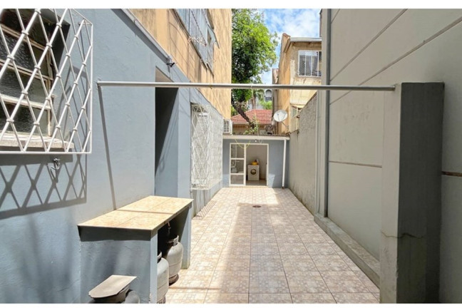 Imagem Apartamento com 3 Quartos à Venda, 100 m² em São João - Porto Alegre Imagem Apartamento com 3 Quartos à Venda, 100 m² em São João - Porto Alegre