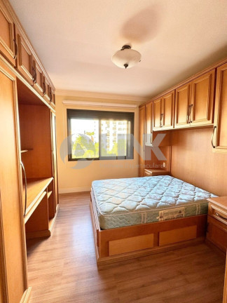 Imagem Apartamento com 2 Quartos à Venda, 70 m² em Menino Deus - Porto Alegre