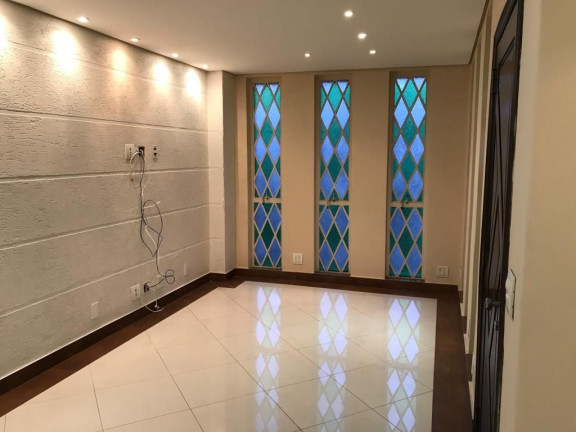 Imagem Sobrado com 2 Quartos à Venda, 174 m² em Pacaembu - São Paulo Imagem Sobrado com 2 Quartos à Venda, 174 m² em Pacaembu - São Paulo