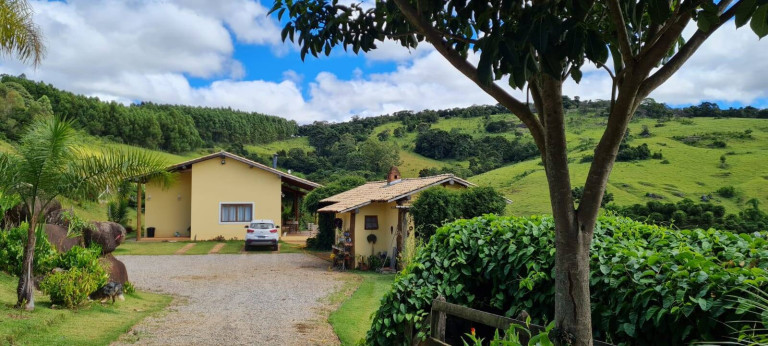 Imagem Chácara com 3 Quartos à Venda, 24.000 m² em Pedra Bela Imagem Chácara com 3 Quartos à Venda, 24.000 m² em Pedra Bela