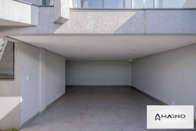 Imagem Sobrado com 3 Quartos à Venda, 200 m² em Canadá - Cascavel