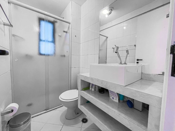 Imagem Imóvel com 3 Quartos à Venda,  em Vila Ipojuca - São Paulo
