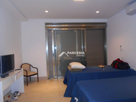 Imagem Casa com 7 Quartos à Venda, 684 m² em Riviera Módulo 12 - Bertioga Imagem Casa com 7 Quartos à Venda, 684 m² em Riviera Módulo 12 - Bertioga