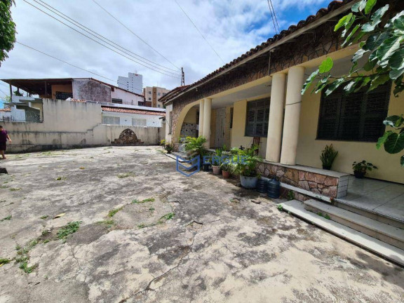 Imagem Casa com 15 Quartos à Venda, 529 m² em Fátima - Fortaleza Imagem Casa com 15 Quartos à Venda, 529 m² em Fátima - Fortaleza
