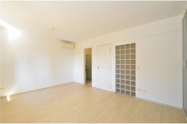 Imagem Casa com 3 Quartos à Venda, em Morumbi - São Paulo Imagem Casa com 3 Quartos à Venda, em Morumbi - São Paulo