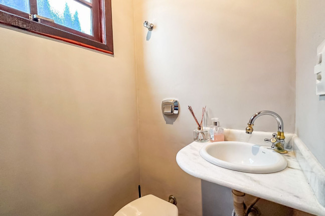 Imagem Casa com 5 Quartos à Venda, 239 m² em Jardim Santa Bárbara - Atibaia Imagem Casa com 5 Quartos à Venda, 239 m² em Jardim Santa Bárbara - Atibaia