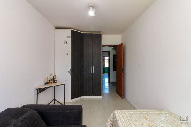 Imagem Casa com 3 Quartos à Venda, 136 m² em Espírito Santo - Porto Alegre Imagem Casa com 3 Quartos à Venda, 136 m² em Espírito Santo - Porto Alegre