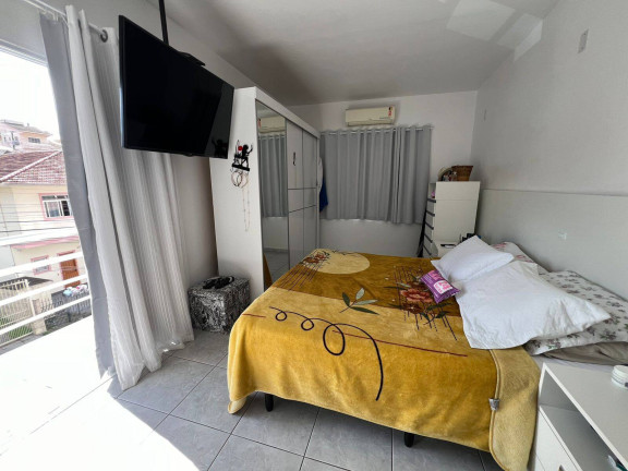 Imagem Casa com 5 Quartos à Venda, 400 m² em Praia Comprida - São José Imagem Casa com 5 Quartos à Venda, 400 m² em Praia Comprida - São José