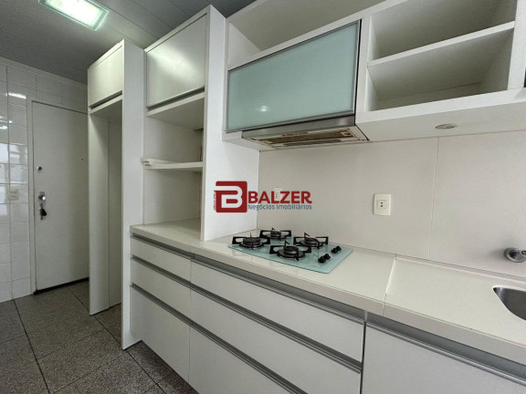 Imagem Apartamento com 3 Quartos à Venda, 139 m² em Centro - Florianópolis Imagem Apartamento com 3 Quartos à Venda, 139 m² em Centro - Florianópolis