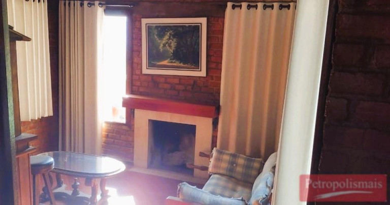 Imagem Casa com 3 Quartos à Venda, 254 m² em Samambaia - Petrópolis Imagem Casa com 3 Quartos à Venda, 254 m² em Samambaia - Petrópolis