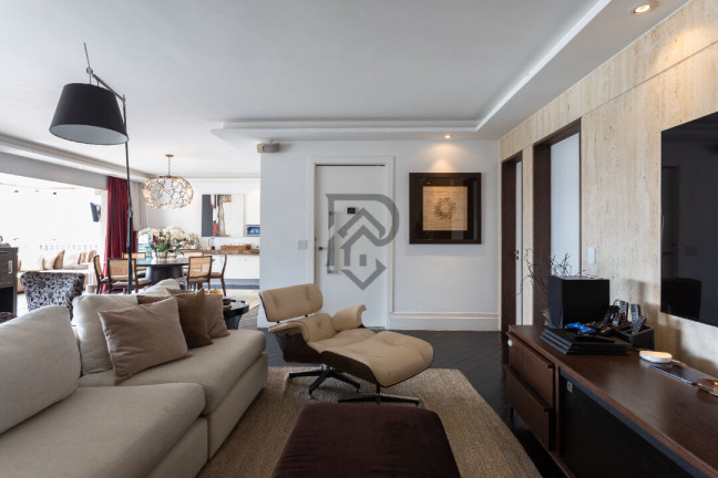 Imagem Apartamento com 3 Quartos à Venda, 212 m² em Vila Nova Conceição - São Paulo Imagem Apartamento com 3 Quartos à Venda, 212 m² em Vila Nova Conceição - São Paulo