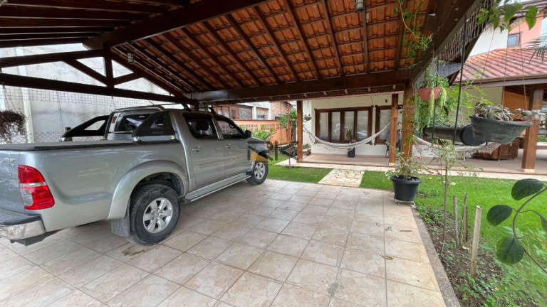 Casa de Condomínio com 4 Quartos à Venda, 310 m² em Horto Florestal - Ubatuba