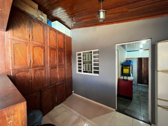 Imagem Casa com 6 Quartos à Venda, 449 m² em Adrianópolis - Manaus Ok Imagem Casa com 6 Quartos à Venda, 449 m² em Adrianópolis - Manaus Ok