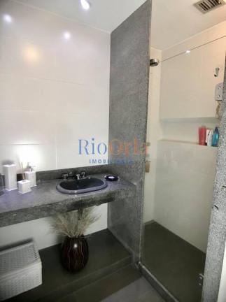 Imagem Apartamento com 4 Quartos à Venda, 165 m² em Barra Da Tijuca - Rio De Janeiro