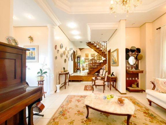 Imagem Casa com 4 Quartos à Venda, 249 m² em Coqueiros - Florianópolis