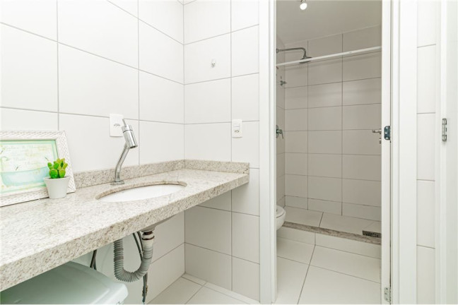 Imagem Apartamento com 3 Quartos à Venda, 123 m² em Petrópolis - Porto Alegre