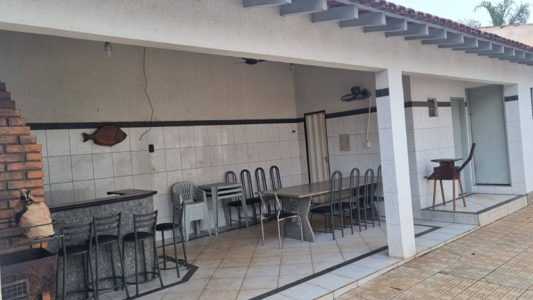 Imagem Casa com 5 Quartos à Venda, em Boa Esperança - Cuiabá Imagem Casa com 5 Quartos à Venda, em Boa Esperança - Cuiabá