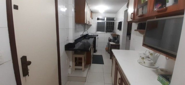 Imagem Imóvel com 3 Quartos à Venda, 130 m² em Icaraí - Niterói Imagem Imóvel com 3 Quartos à Venda, 130 m² em Icaraí - Niterói
