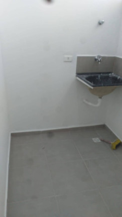 Imagem Casa com 1 Quarto para Alugar,  em Bandeiras - Osasco
