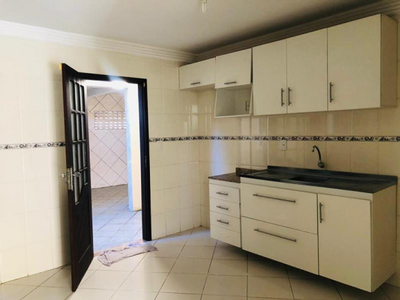 Imagem Casa com 5 Quartos à Venda, 200 m² em Inocoop - Camaçari Imagem Casa com 5 Quartos à Venda, 200 m² em Inocoop - Camaçari