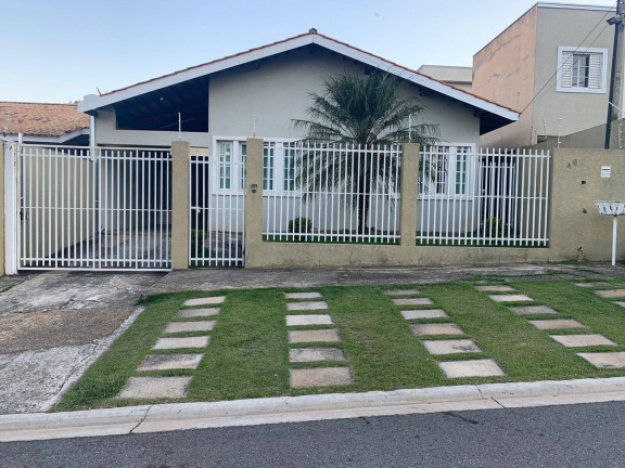 Imagem Casa com 3 Quartos à Venda, 300 m² em Recreio Maristela - Atibaia Imagem Casa com 3 Quartos à Venda, 300 m² em Recreio Maristela - Atibaia