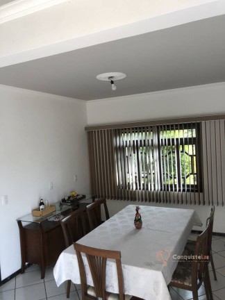 Imagem Casa com 3 Quartos à Venda, 241 m² em Barra Do Rio Cerro - Jaraguá Do Sul