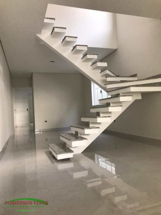 Imagem Sobrado com 3 Quartos à Venda, 157 m² em Vila Milton - Guarulhos Imagem Sobrado com 3 Quartos à Venda, 157 m² em Vila Milton - Guarulhos