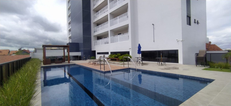 Apartamento com 2 Quartos à Venda ou Locação, 57 m² em Itararé - Campina Grande