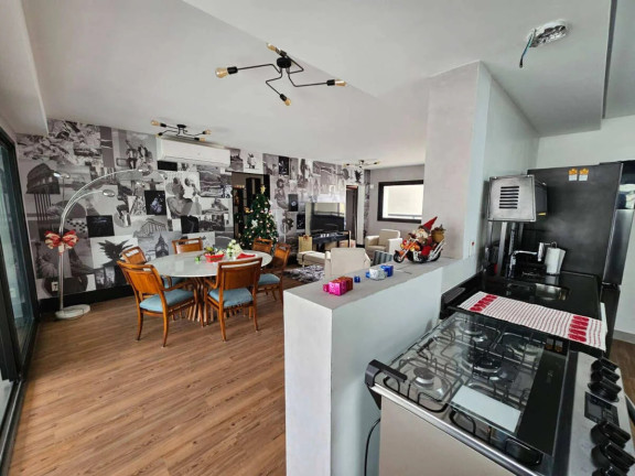 Apartamento com 3 Quartos à Venda, 163 m²